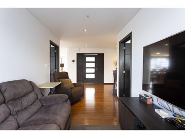 Bellavista, PH, 170 m2, 3 habitaciones, 4 baños, 2 parqueaderos,balcón