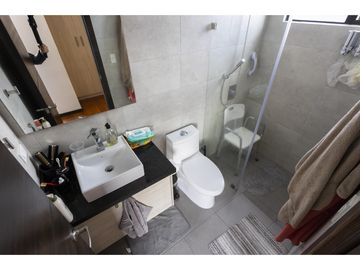 Bellavista, PH, 170 m2, 3 habitaciones, 4 baños, 2 parqueaderos,balcón