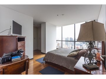 Bellavista, PH, 170 m2, 3 habitaciones, 4 baños, 2 parqueaderos,balcón
