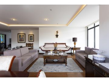 Bellavista, PH, 170 m2, 3 habitaciones, 4 baños, 2 parqueaderos,balcón