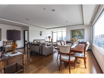 Bellavista, PH, 170 m2, 3 habitaciones, 4 baños, 2 parqueaderos,balcón
