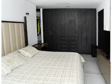 Tumbaco, Departamento, 220 m2, 4 habitaciones, 4 baños, 2 parqueaderos