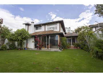 Urb El Condado, Casa, 480 m2, 4 habitaciones, 4 baños, 3 parqueaderos