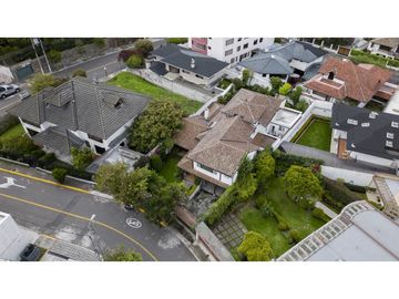 Urb El Condado, Casa, 480 m2, 4 habitaciones, 4 baños, 3 parqueaderos