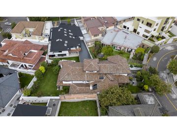 Urb El Condado, Casa, 480 m2, 4 habitaciones, 4 baños, 3 parqueaderos