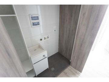 La Coruña, Departamento en venta, 79 m2, 2 habitaciones, 3 baños, 1 parqueadero