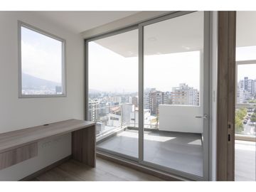 La Coruña, Departamento en venta, 79 m2, 2 habitaciones, 3 baños, 1 parqueadero