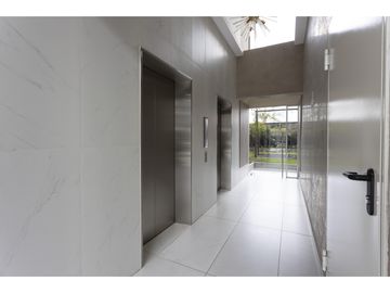 La Coruña, Departamento en venta, 79 m2, 2 habitaciones, 3 baños, 1 parqueadero