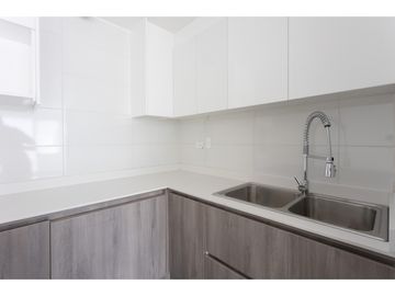 La Coruña, Departamento en venta, 79 m2, 2 habitaciones, 3 baños, 1 parqueadero