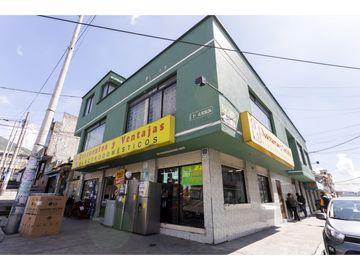 La Michelena, Casa comercial en venta, 780 m2, 5 departamentos