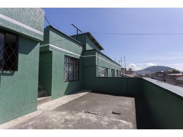 La Michelena, Casa comercial en venta, 780 m2, 5 departamentos