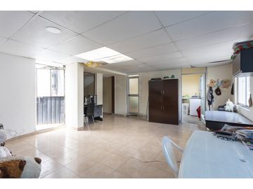 Cotocollao, Casa rentera en venta, 392 m2, 12 habitaciones, 9 baños, 2 parqueaderos