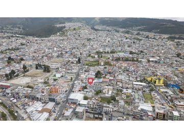Cotocollao, Casa rentera en venta, 392 m2, 12 habitaciones, 9 baños, 2 parqueaderos