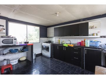 Cotocollao, Casa rentera en venta, 392 m2, 12 habitaciones, 9 baños, 2 parqueaderos