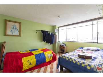 Cotocollao, Casa rentera en venta, 392 m2, 12 habitaciones, 9 baños, 2 parqueaderos