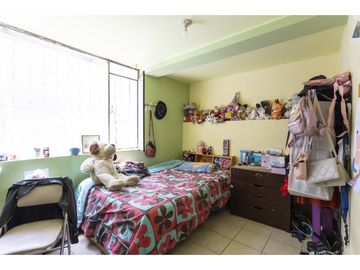 Cotocollao, Casa rentera en venta, 392 m2, 12 habitaciones, 9 baños, 2 parqueaderos