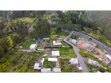 Cayambe, Terreno en venta, 1860 m2, construcción de 140 m2, arboles frutales