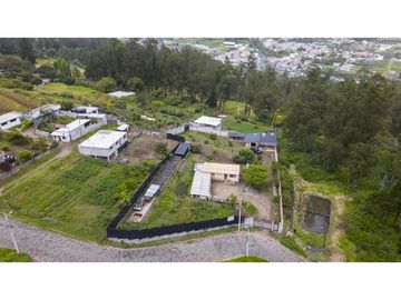 Cayambe, Terreno en venta, 1860 m2, construcción de 140 m2, arboles frutales