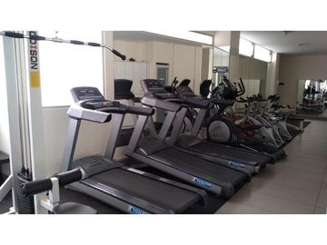 La Paz, Oficina en venta, 110 m2, 2 ambientes, 2 baños, 1 parqueadero