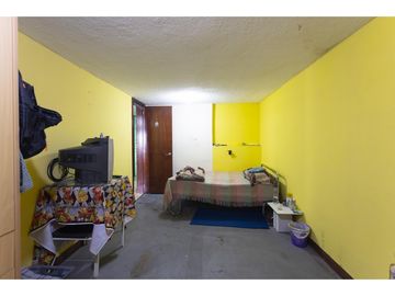 San Isidro del Inca, Casa rentera en venta, 296 m2, 5 departamentos, 2 locales, 1 parqueadero