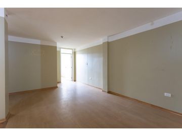 Guamani, Casa rentera en venta, 678 m2, 7 departamentos, local, 3 parqueaderos