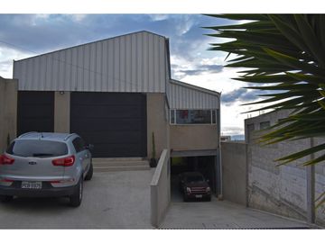 El Edén, Galpón en venta, 542 m2, 2 oficina, 2 baños, 3 parqueaderos
