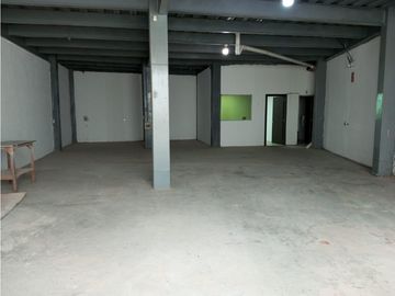 El Edén, Galpón en venta, 542 m2, 2 oficina, 2 baños, 3 parqueaderos
