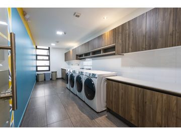 La Carolina, Suite en venta, 67m2, 1 habitación, 2 baños, 1 parqueadero