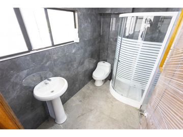 Cashapamba, Departamento con terreno en venta, 230 m2, 3 habitaciones, 3 baños, 3 parqueaderos