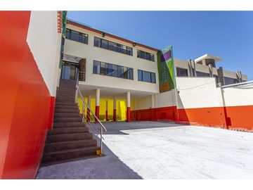 Cashapamba, Departamento con terreno en venta, 230 m2, 3 habitaciones, 3 baños, 3 parqueaderos