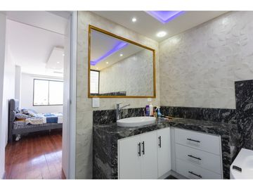Cashapamba, Departamento con terreno en venta, 230 m2, 3 habitaciones, 3 baños, 3 parqueaderos