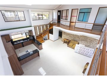 Cashapamba, Departamento con terreno en venta, 230 m2, 3 habitaciones, 3 baños, 3 parqueaderos