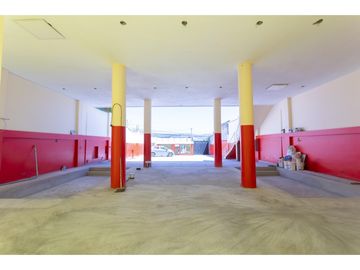 Cashapamba, Departamento con terreno en venta, 230 m2, 3 habitaciones, 3 baños, 3 parqueaderos