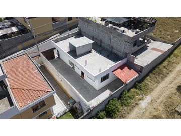 Calderón, Casa en venta, 197 m2, 2 habitaciones, 1 baño, 2 parqueaderos