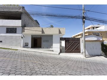 Calderón, Casa en venta, 197 m2, 2 habitaciones, 1 baño, 2 parqueaderos