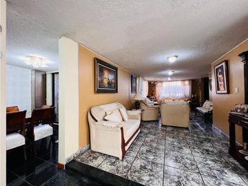 Rio Coca, Casa en venta, 224 m2, 3 habitaciones, 3 baños, 2 parqueaderos