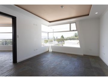 Nayón, Casa en venta, 207 m2, 3 habitaciones, 3 baños, 2 parqueaderos