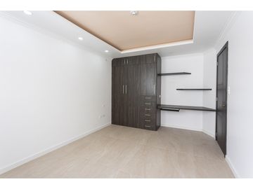 Nayón, Casa en venta, 207 m2, 3 habitaciones, 3 baños, 2 parqueaderos