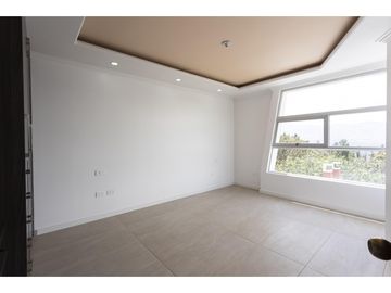 Nayón, Casa en venta, 207 m2, 3 habitaciones, 3 baños, 2 parqueaderos