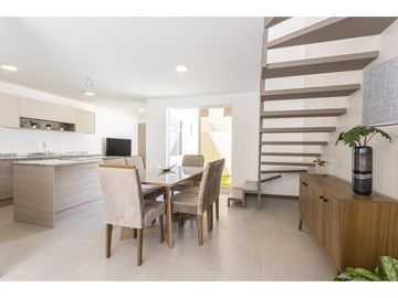 Pifo, Casa en venta, 102 m2, 3 habitaciones, 3 baños, 2 parqueaderos