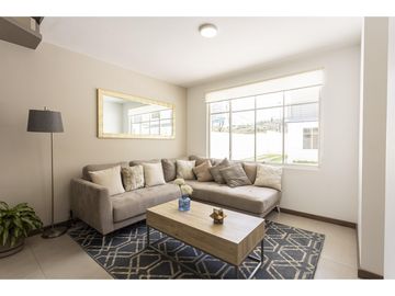 Pifo, Casa en venta, 102 m2, 3 habitaciones, 3 baños, 2 parqueaderos