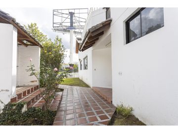 El Batan, Casa en  Venta , 1470m2, 5 habitaciones, 9 baños