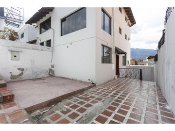 El Batan, Casa en  Venta , 1470m2, 5 habitaciones, 9 baños