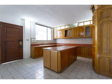 El Batan, Casa en  Venta , 1470m2, 5 habitaciones, 9 baños