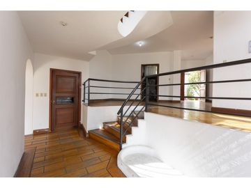 El Batan, Casa en  Venta , 1470m2, 5 habitaciones, 9 baños