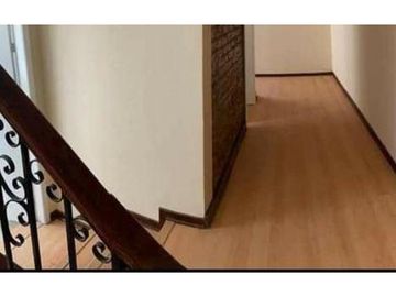Jipijapa, Casa Comercial en Venta, 361,55m2, 2 suite, 4 habitaciones