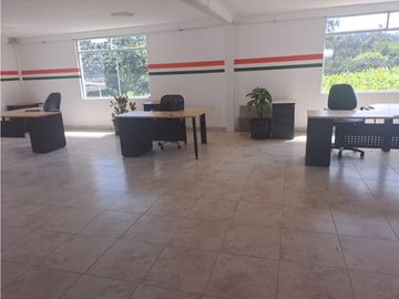Sangolqui, Galpón en  Renta, 1700m2, 2 ambientes.