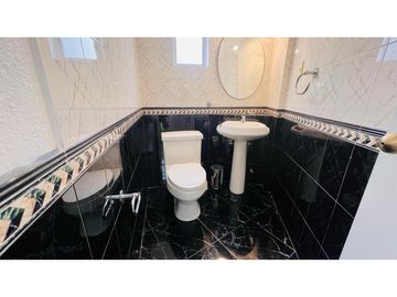 Santa Lucía, Casa en  Venta, 226m2, 3 Habitaciones.