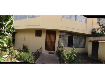 La Kennedy, Casa en  Venta, 189m2, 3 Habitaciones, 3 Baños.