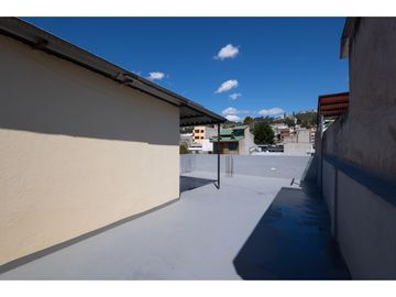 Carapungo, Casa en  Venta, 226m2, 3 Habitaciones, 2 Baños.